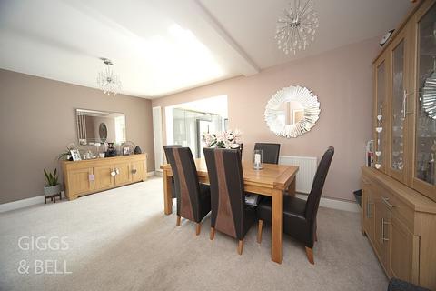 9 Alton Road, Luton, LU1 3NS