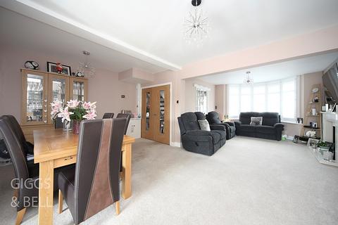 9 Alton Road, Luton, LU1 3NS