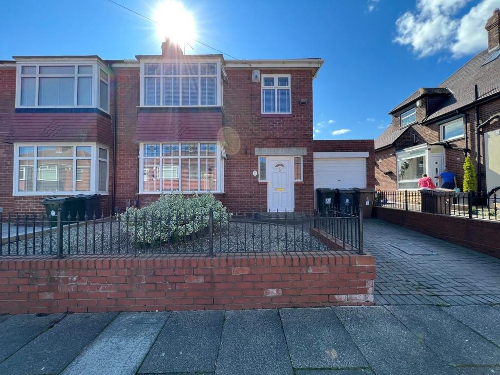 Glanton Road, North Shields, Tyne and... 3 bed semidetached house £250,000
