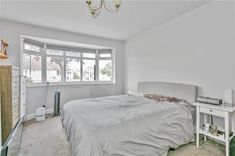 3 bedroom bungalow for sale - Woodlawn Crescent, Twickenham, TW2
