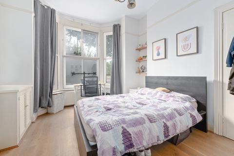 2 bedroom flat to rent, Wandsworth Common West Side, Wandsworth, SW18