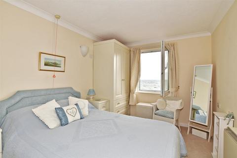 1 bedroom flat for sale, Sandgate High Street, Sandgate, Folkestone, Kent