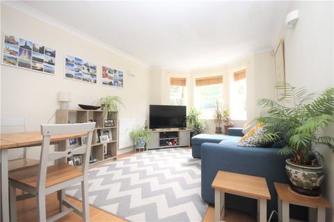 2 bedroom apartment to rent, Elmcourt Road, London, SE27