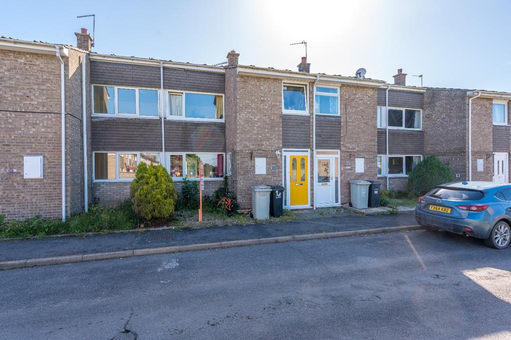 Clinton Park, Tattershall, LN4 3 bed terraced house £130,000