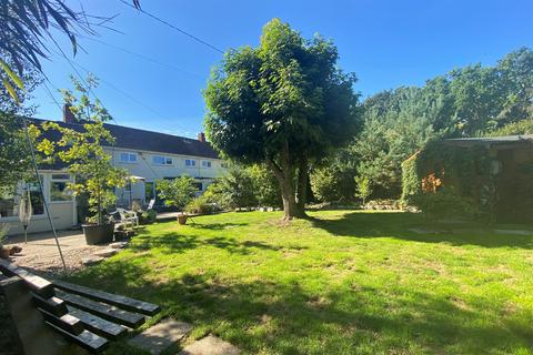 11 Cherry Grove, Ferndown, BH22 9EZ