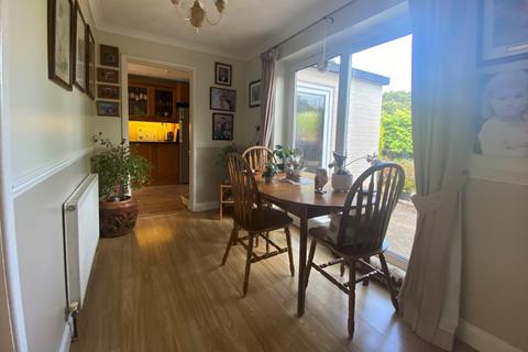 11 Cherry Grove, Ferndown, BH22 9EZ