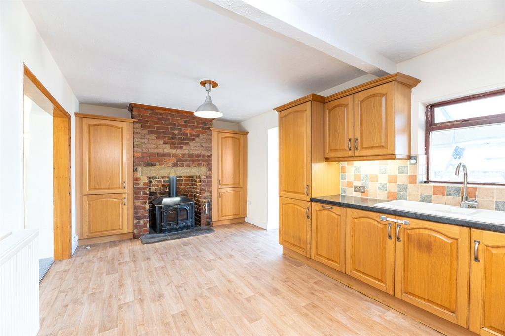 Sunnydale Crescent, Otley, West... 4 bed semidetached house £315,000