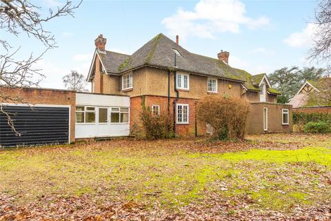 4 bedroom detached house for sale, Day's Lane, Biddenham, Bedfordshire, MK40
