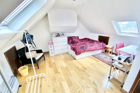 4 bedroom terraced house for sale - Colindale Avenue, Colindale, NW9