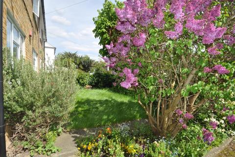 17 Thayers Farm Road, Beckenham, BR3 4LY