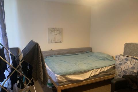 2 bedroom apartment for sale - Flat 2, Gwendoline Court, Lias Road, Porthcawl, Mid Glamorgan, CF36 3AH
