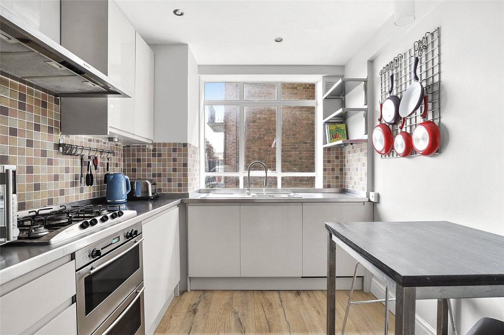 Apartment in London, St. John's Wood - View 2