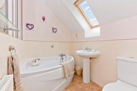10 Craig Place, Madderty, Crieff, PH7 3RA