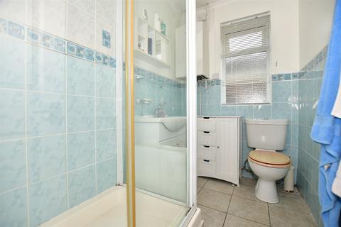 10 Broadacre, Lydden, Dover, CT15 7LB
