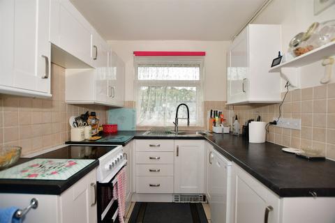 10 Broadacre, Lydden, Dover, CT15 7LB