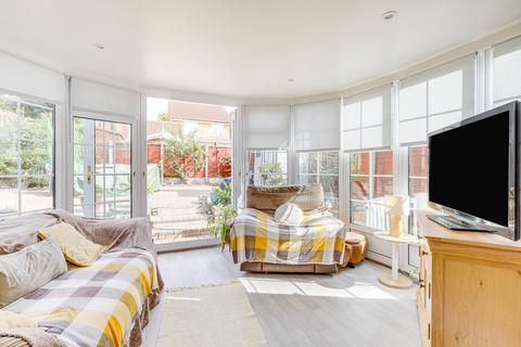 1 Althorne Close, Basildon, SS13 1QW
