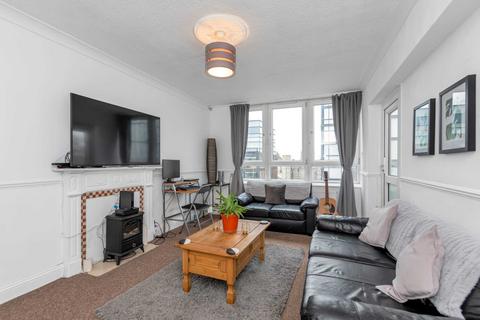 3 bedroom flat for sale, Bath Street, London, EC1V