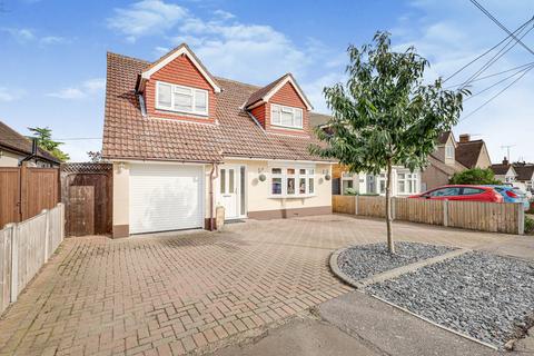 5 bedroom detached house for sale - Alfred Gardens, Wickford, SS11