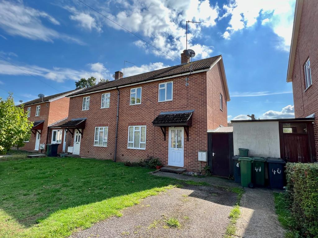 Burnham Road, Tadley, RG26 2 bed semidetached house for sale £325,000