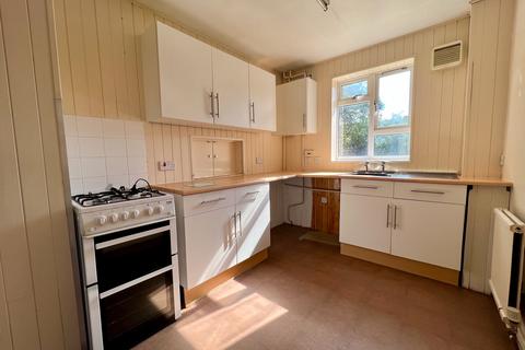 42 Burnham Road, Tadley, RG26 4QW