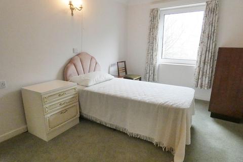 2 bedroom flat for sale - Abbey Court, Hexham, Northumberland, NE46 1RN
