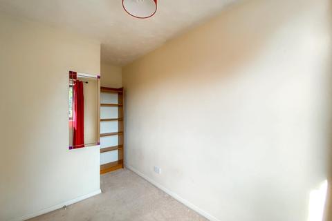 6 Ellison Close, Attleborough, NR17 1QT