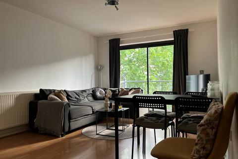 2 bedroom flat to rent, Blair Street, London E14