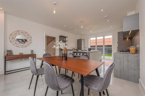 4 bedroom detached house for sale - Vipan Way, Plot 233, Canterbury