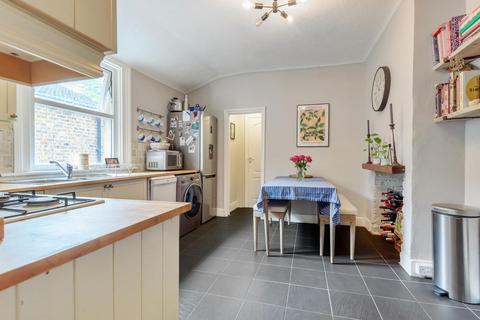 41a Pevensey Road, London, SW17 0HP