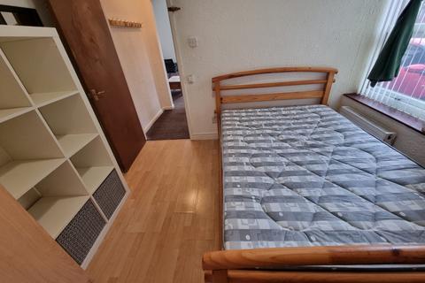 1 bedroom flat to rent, Davenport Avenue, M20