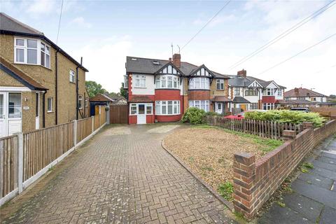 4 bedroom semi-detached house for sale - Warren Drive South, Tolworth, Surbiton, KT5