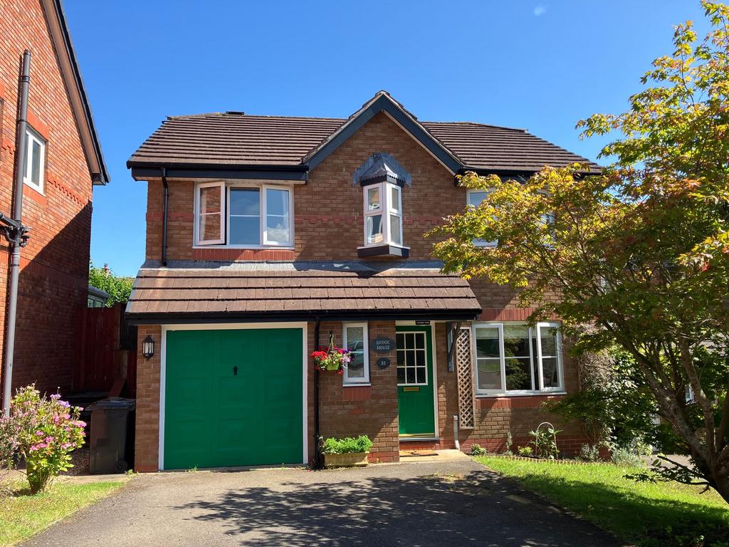 Southbrook Road, Bovey Tracey, TQ13 4 bed detached house for sale £