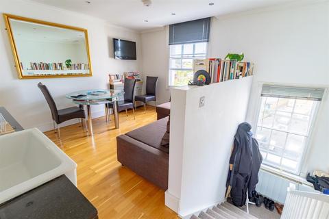 1 bedroom flat for sale - St. Pancras Way, London, NW1 9NB