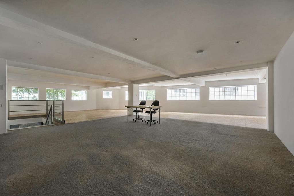Office 1.jpg