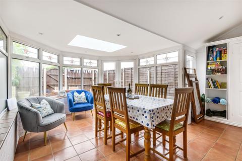 27 Albion Road, Selsey, Chichester, PO20 0DJ