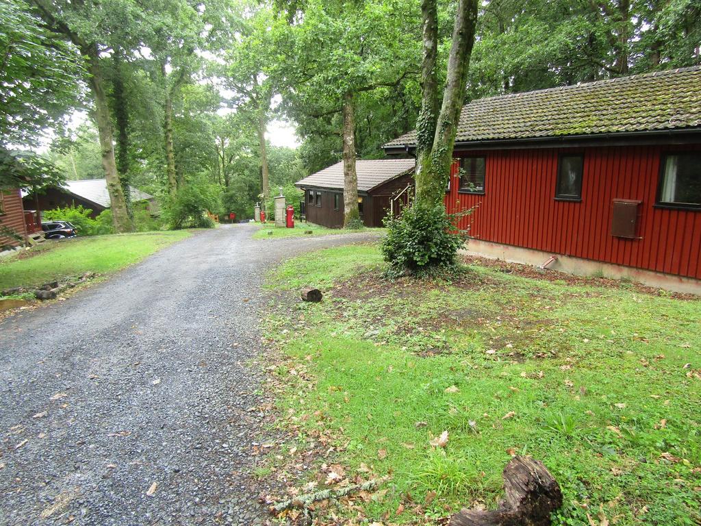 Allt Esgair, St. Clears, Carmarthen, Carmarthenshire. 2 bed chalet for