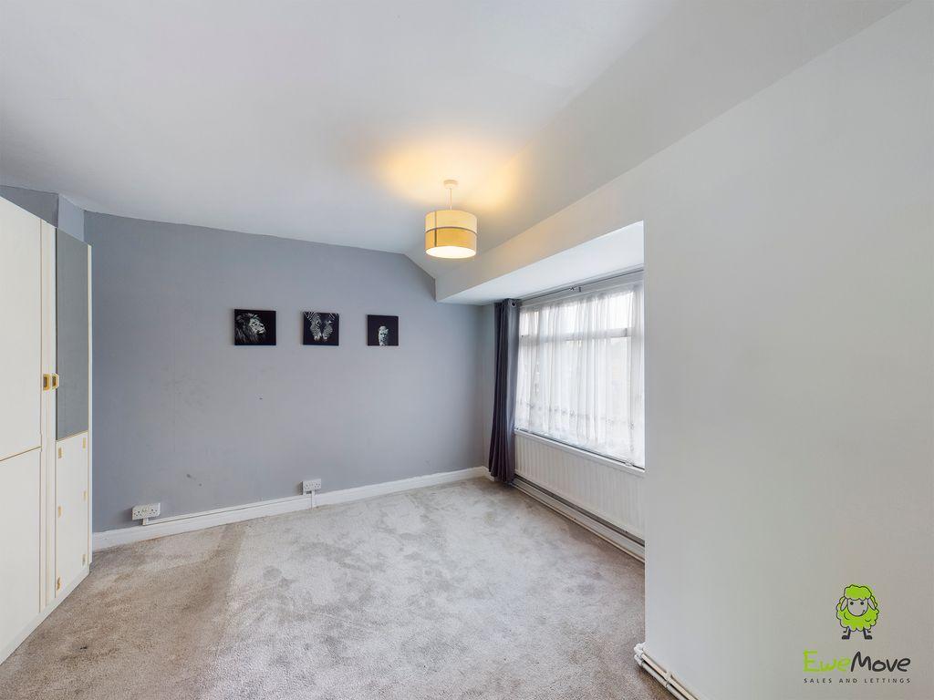Bedroom 1 (Double)