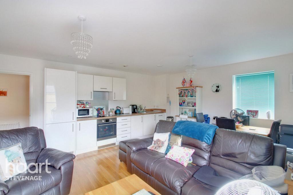 Admiral Drive, Stevenage 2 bed apartment for sale £230,000