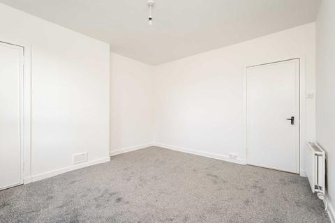 37 Milliken Drive, Kilbarchan, Johnstone, PA10 2AW
