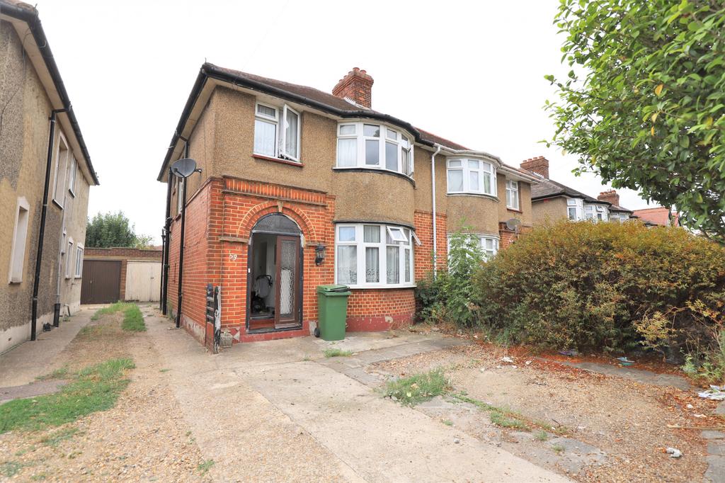 Church Road, Hayes, Greater London, UB3 3 bed semidetached house £