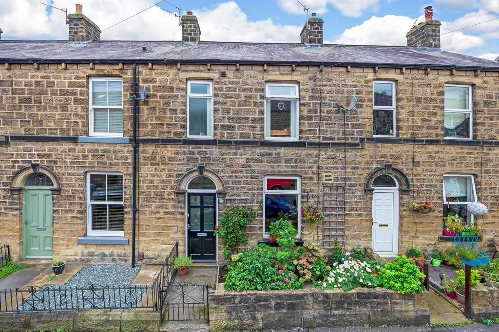 Tufton Street, Silsden, Keighley... 2 bed terraced house £175,000