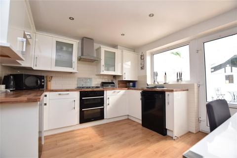 62 Shepherds Close, Romford, RM6 5AH