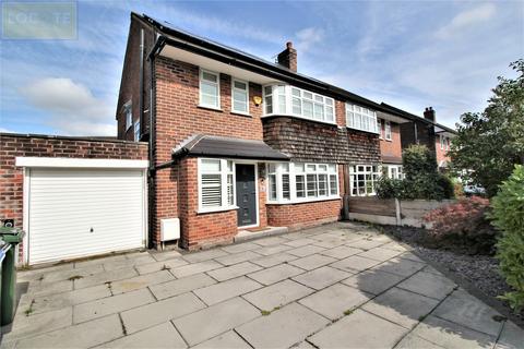 4 bedroom semi-detached house for sale, Eddisbury Avenue, Flixton