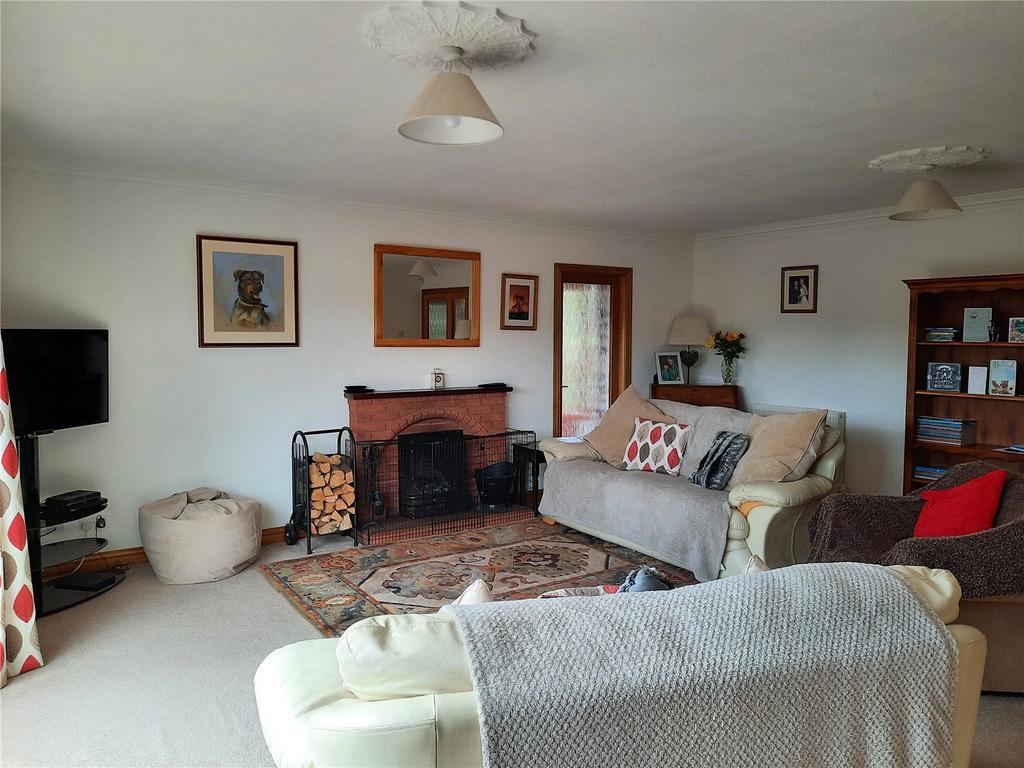 15 Queensberry Beeches, Thornhill... 3 bed bungalow £260,000