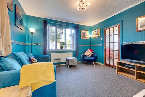 8 Addison Gardens, Gateshead, NE10 8TQ