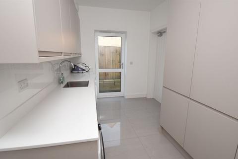 13 Castle Road, Whitstable, CT5 2DX