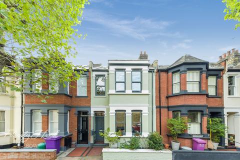 10 Wrexham Road, London, E3 2TJ