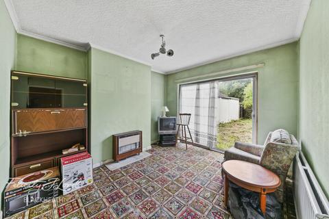 3 The Heights, London, SE7 8JH