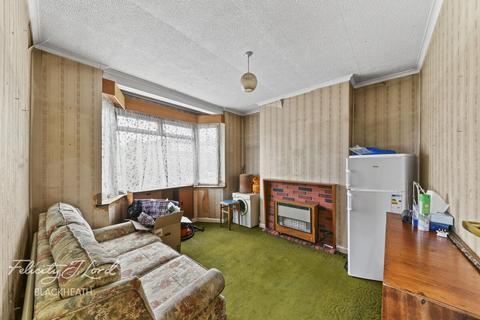 3 The Heights, London, SE7 8JH