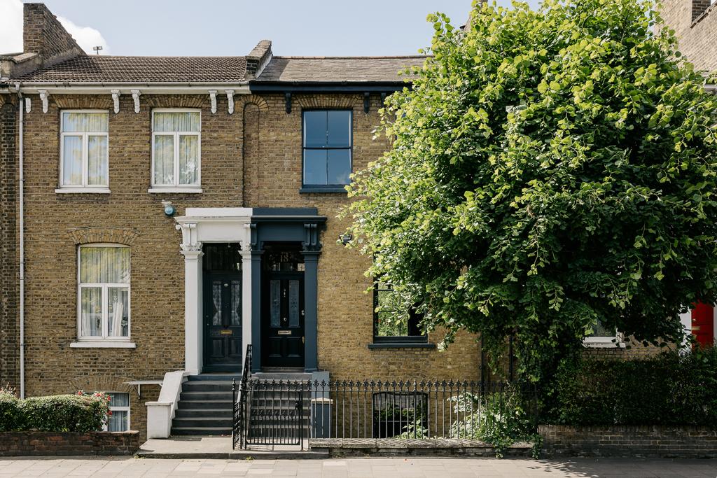 Graham Road, London E8 2 bed terraced house £1,495,000